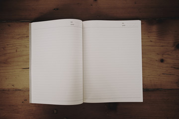 Aufkleber - Notebook on table