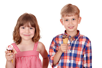 Wall Mural - happy children with ice cream