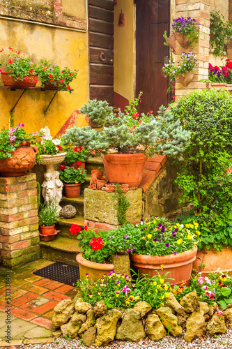 Beautiful porch decorated w...