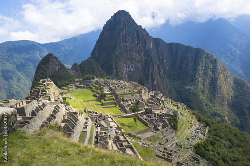 Board z aluminiowym obramowaniem Starożytne ruiny zaginionego miasta Inków Machu Picchu