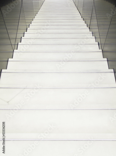 Board z aluminiowym obramowaniem Schody betonowe