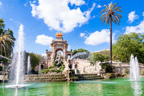 Fotoboard na płycie Fontanna Parc de la Ciutadella, w Barcelonie, Hiszpania