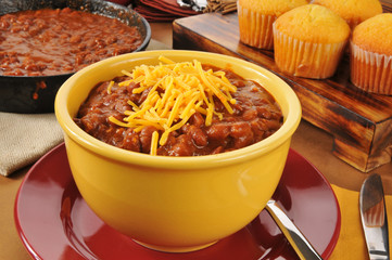 Sticker - Chili con carne with cornbread muffins