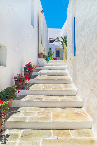 Naklejka na drzwi Traditional greek house on Sifnos island, Greece