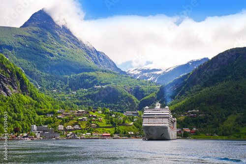 Board z aluminiowym obramowaniem Rejsy norweskie fiordy