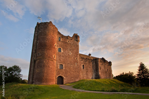 Board z aluminiowym obramowaniem Doune castle, stirlingshire, scotland