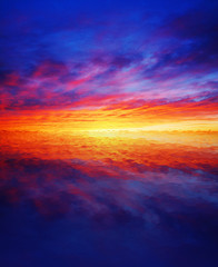 Wall Mural - Beautiful sunset over water