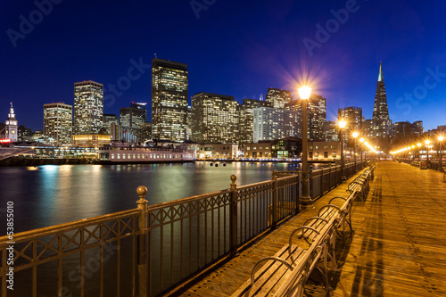 Board z aluminiowym obramowaniem San Francisco z molo siedem
