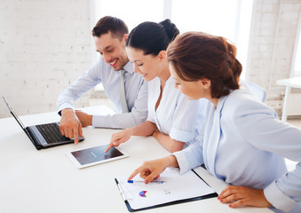 Poster - business team working in office