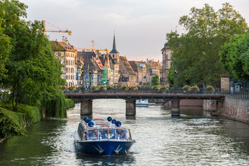 Canvas Print - Evening at the Ill river in Strasbourg - Alsace, France