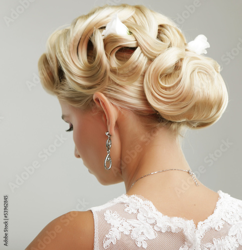 Nowoczesny obraz na płótnie Beauty wedding hairstyle. Bride