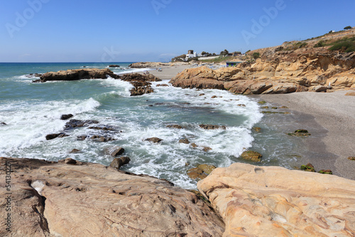 Board z aluminiowym obramowaniem Plaża punta chullera w costa del sol, andaluzja, hiszpania