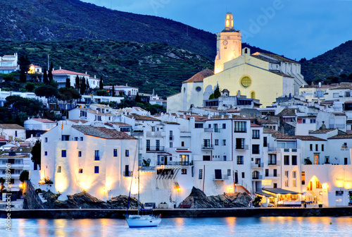 Plakat na papierze fotorealistycznym Cadaqués, Costa Brava, Hiszpania: wieczorem