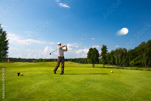 Foto-Kissen - An image of a male golf player (von alexsokolov)