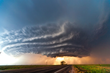 severe thunderstorm in the great plains