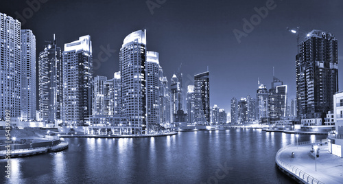 Foto-Stoffbanner - DUBAI, UAE - OCTOBER 23: View of the region of Dubai - Dubai Mar (von dred2010)