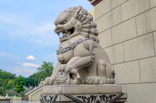 Chinese Style Lion Sculpture