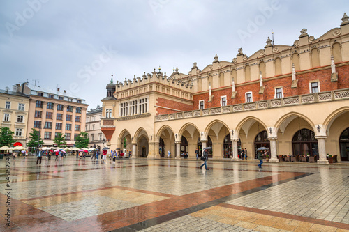 Board z aluminiowym obramowaniem Stare miasto krakowskie z przełęczą sukiennicka, polska