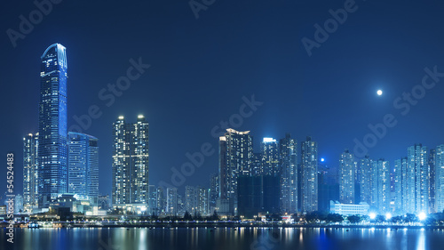 Board z aluminiowym obramowaniem Pełni księżyca nad Hong Kong City