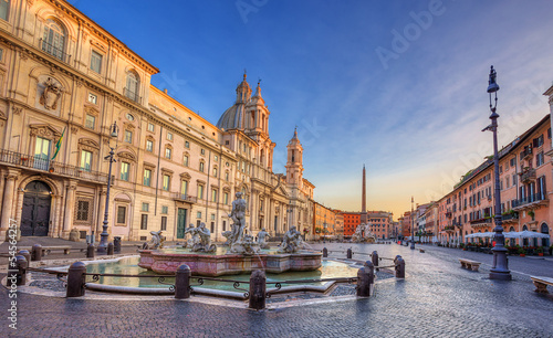 Obraz na płótnie canvas czteroczęściowy "tetraptyk" Widok piazza navona rano. 