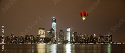 Plakat na papierze fotorealistycznym Wieża wolności w budowie na niższym manhattanie