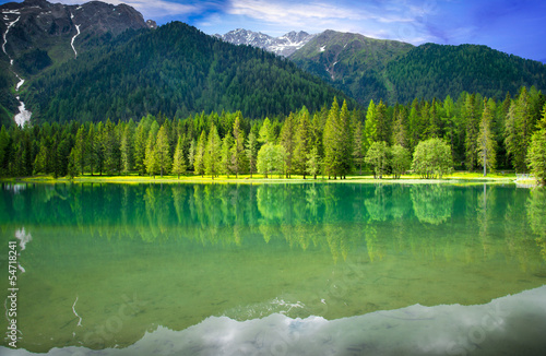 Plakat na papierze fotorealistycznym Alpejskie jezioro