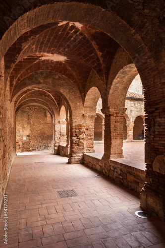 Naklejka na szybę chiostro di San Francesco, Suvereto, Italy