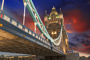 Wall Mural - Famous Tower Bridge at night, seen from Tower of London Area, UK