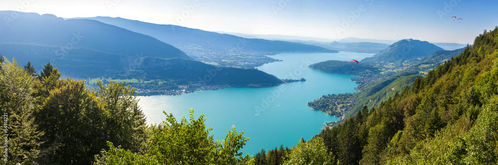 Panoramic view of the Annecy lake from Col du Forclaz   - obrazy, fototapety, plakaty 
