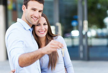 Wall Mural - Couple with new house keys