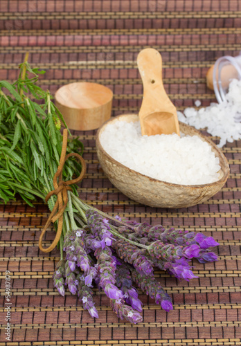 Tapeta ścienna na wymiar Fresh lavender flowers spa set