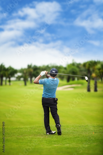 Obraz na płótnie canvas Męski golfista