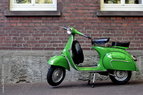 Tapeta ścienna na wymiar Vespa 150vbb px grün