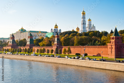 Board z aluminiowym obramowaniem Kreml widok z moscova, moskwa