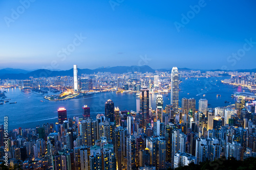 Board z aluminiowym obramowaniem Hongkong miasto nocą