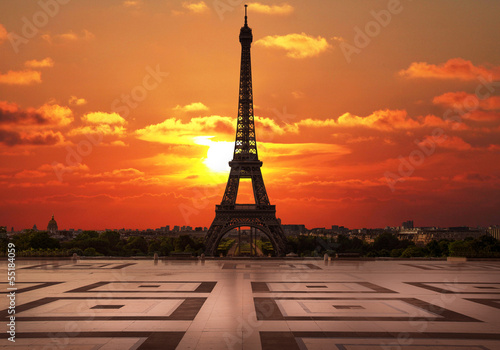 Naklejka dekoracyjna la tour Eiffel dal Trocadero all'alba