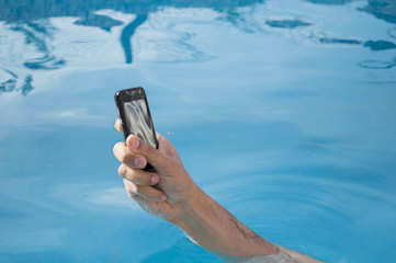 bathing with your mobile without getting wet