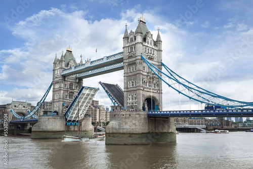 Naklejka samoprzylepna Tower Bridge Londyn