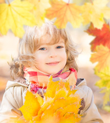 Poster - Beautiful child in autumn