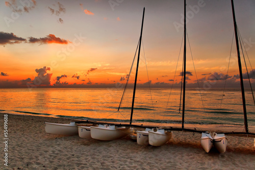 Nowoczesny obraz na płótnie catamarans on Varadero's beach at sunset, Cuba