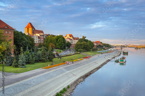 Plakat na papierze fotorealistycznym Toruń stare miasto nad Wisłą, Polska