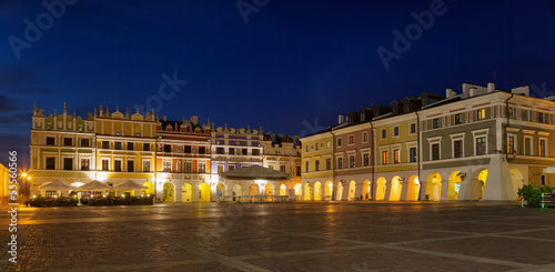 Fotoboard na płycie Kamienice armeńskie w zamościu, polska.
