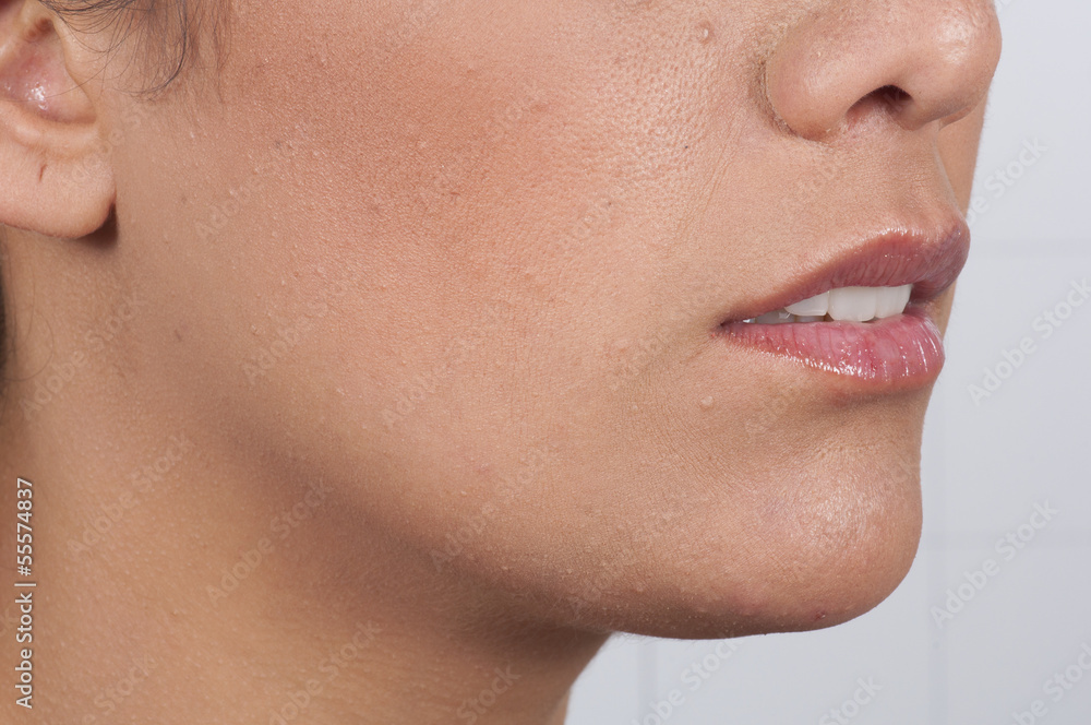 Labio Reposo Sonrisa labios en reposo Stock Photo | Adobe Stock