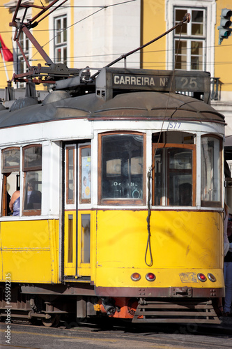 Board z aluminiowym obramowaniem Żółty tramwaj