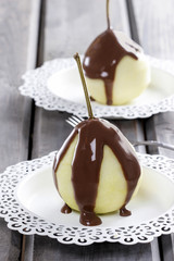 Sticker - Pears with chocolate sauce