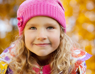 Sticker - Girl in autumn park