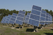 Centrale photovoltaïque en plein champs