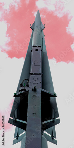 Board z aluminiowym obramowaniem Rakieta z głowicą wojskową do wojny 6