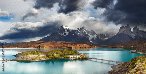Board z aluminiowym obramowaniem Torres del paine, jezioro pehoe