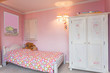 © Photographee.eu - Vintage mansion - pink bedroom
